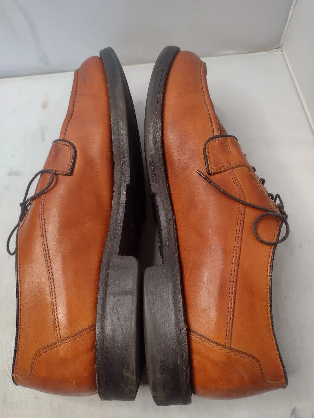 Allen Edmonds Tan Brown Leather Derby Oxfords